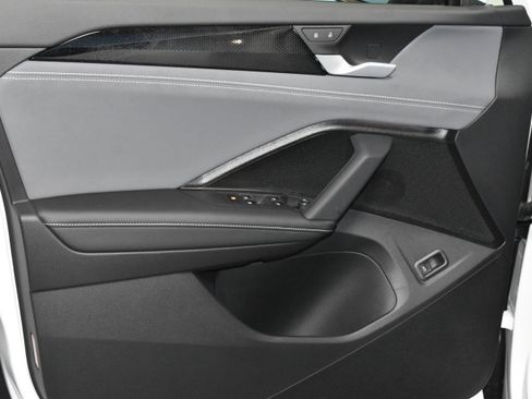 New 2026 Volkswagen Tiguan SE AWD/4WD image 3