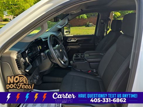 Used 2024 Chevrolet Silverado 2500 LT AWD/4WD image 25