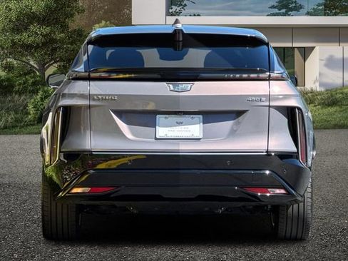 Certified 2024 Cadillac Lyriq Luxury image 5