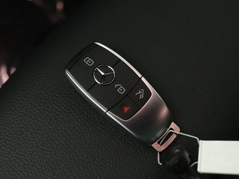 New 2026 Mercedes-Benz GLA 250 image 9