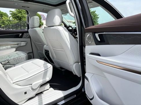 New 2026 Buick Enclave Avenir w/ Super Cruise Package AWD/4WD image 39