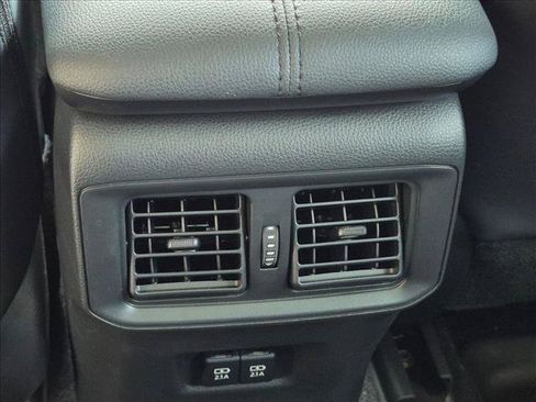 Used 2019 Toyota RAV4 XLE Premium FWD image 16