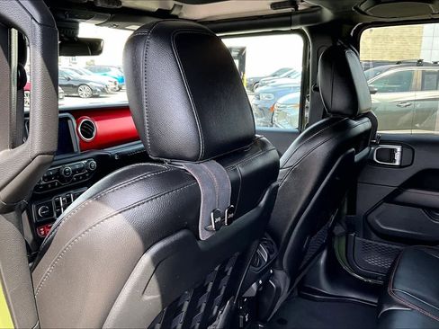 Used 2021 Jeep Wrangler Unlimited Rubicon AWD/4WD image 12