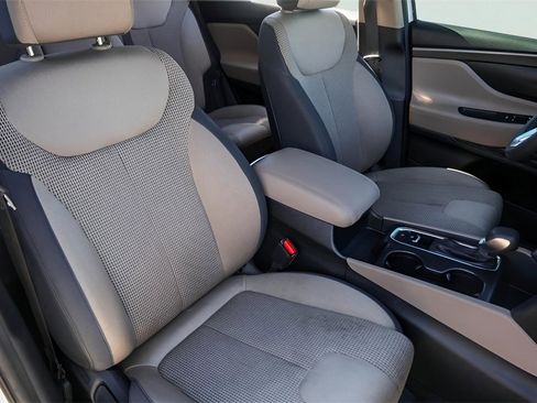 Used 2019 Hyundai Santa Fe SE image 33