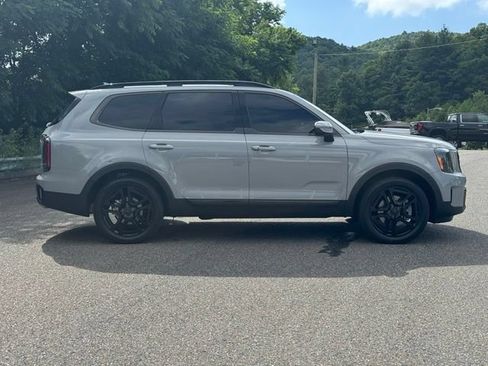 Used 2025 Kia Telluride EX X-Line AWD/4WD image 8