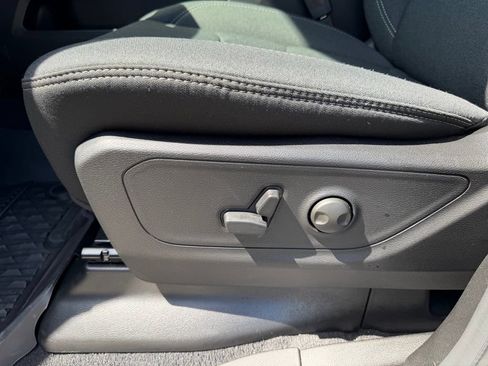 Used 2026 RAM 1500 Big Horn AWD/4WD image 15