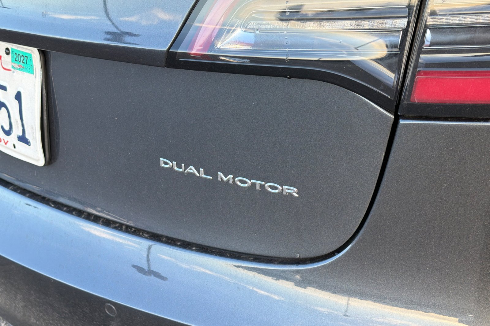 Used 2022 Tesla Model 3 Long Range AWD/4WD image 7