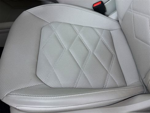 Used 2024 Volkswagen Atlas SE image 20