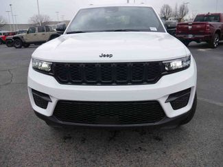 New 2025 Jeep Grand Cherokee Altitude video 2