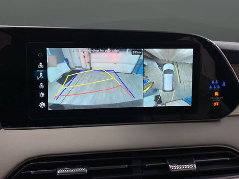 Used 2022 Hyundai Palisade Limited w/ Winter Package AWD/4WD image 14