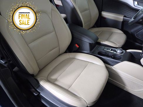 Used 2020 Ford Escape SE Sport image 23