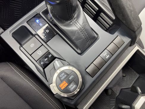 Used 2025 Toyota Tacoma TRD Off-Road AWD/4WD image 71