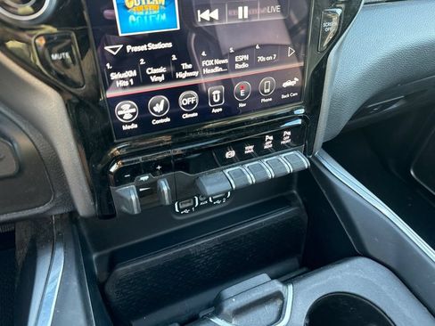Used 2021 RAM 2500 Laramie AWD/4WD image 20