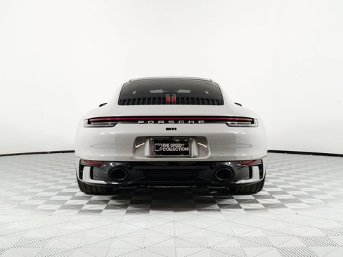 Used 2024 Porsche 911 Carrera RWD image 6