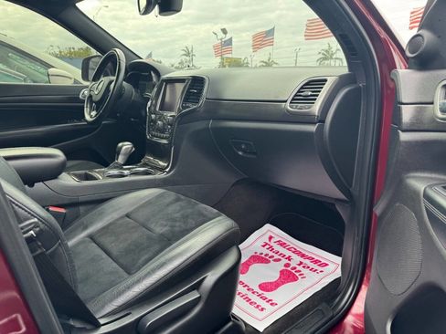 Used 2018 Jeep Grand Cherokee Laredo image 20