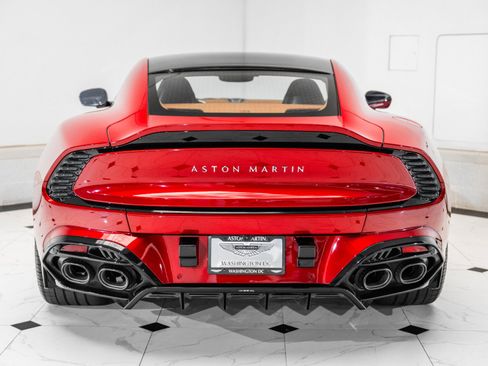 Used 2025 Aston Martin Vanquish image 46