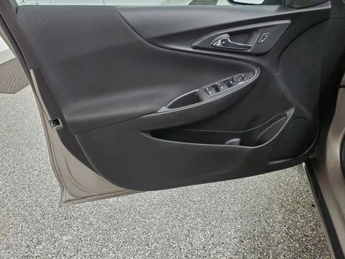 Used 2022 Chevrolet Malibu LS image 12