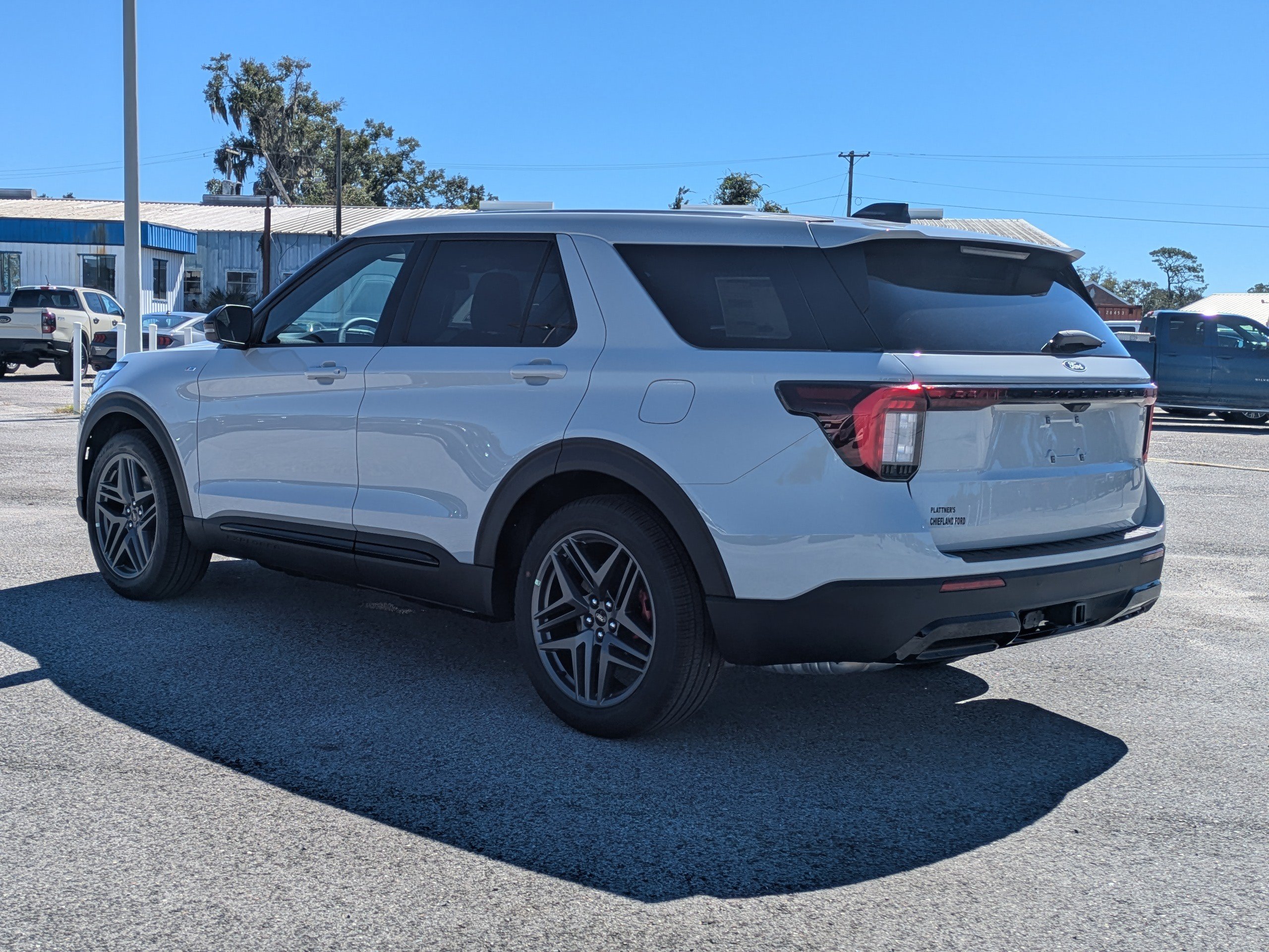 New 2027 Ford Explorer ST-Line w/ Premium Package RWD image 6