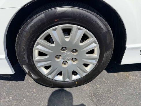 Used 2010 Honda Civic DX-VP image 8