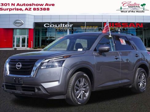 Certified 2025 Nissan Pathfinder SV AWD/4WD image 1