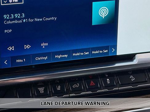 Used 2024 Chevrolet Silverado 2500 LT image 3