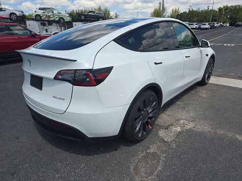 Used 2022 Tesla Model Y Performance AWD/4WD image 4