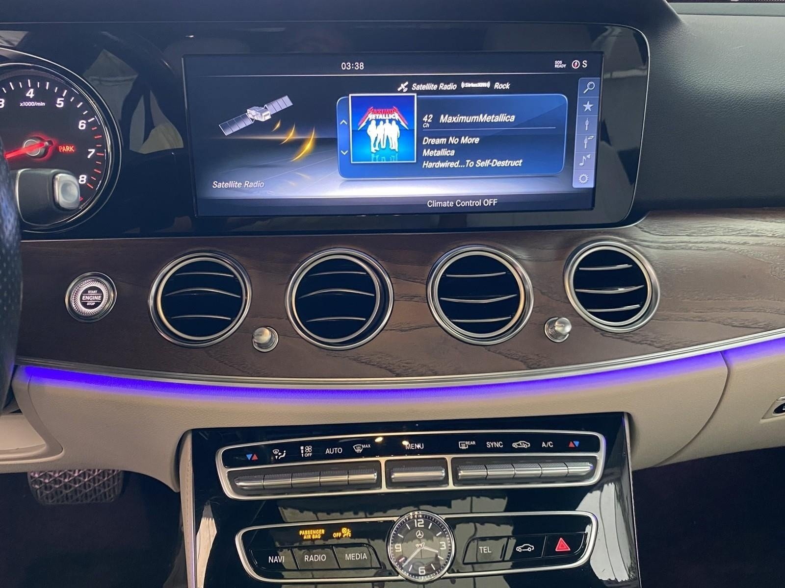 Used 2017 Mercedes-Benz E 300 4MATIC image 23