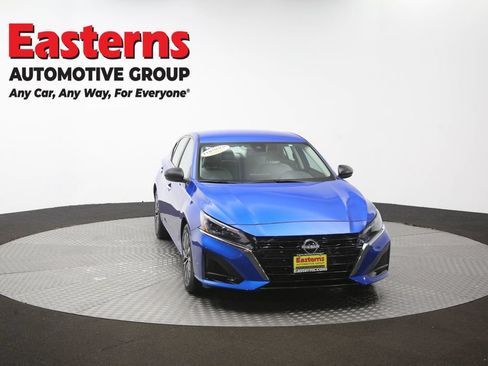 Used 2025 Nissan Altima 2.5 SV FWD image 50