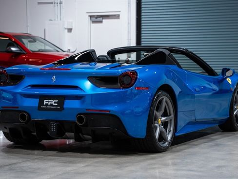 Used 2017 Ferrari 488 Spider RWD image 6
