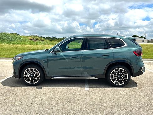 New 2026 BMW X1 xDrive28i w/ Technology Package AWD/4WD image 5
