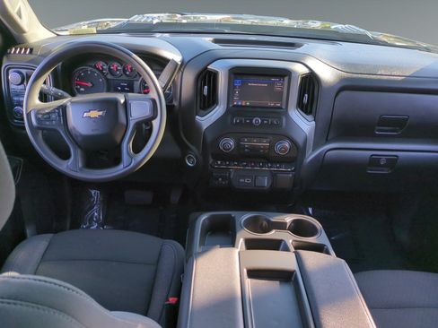 Used 2024 Chevrolet Silverado 2500 Custom w/ Custom Value Package AWD/4WD image 10