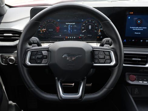 Used 2025 Ford Mustang GT Premium RWD image 10