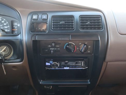 Used 1998 Toyota 4Runner 4WD image 31