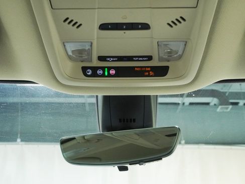 Used 2022 Buick Enclave Premium w/ Surround and Sites Package image 23