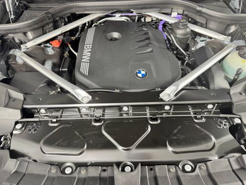 New 2027 BMW X7 xDrive40i w/ M Sport Package AWD/4WD image 9