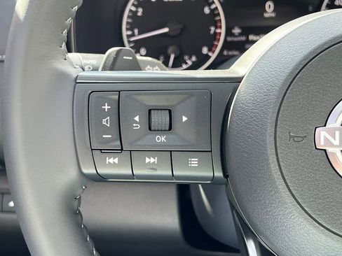 New 2025 Nissan Pathfinder SV w/ SV Premium Package image 13