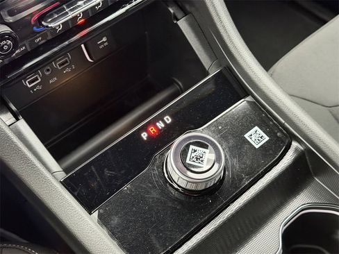 New 2025 Jeep Grand Cherokee Laredo w/ MOPAR Finishing Package image 19