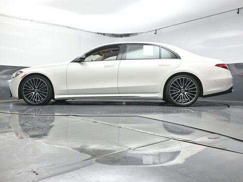 Used 2023 Mercedes-Benz S 500 4MATIC image 36