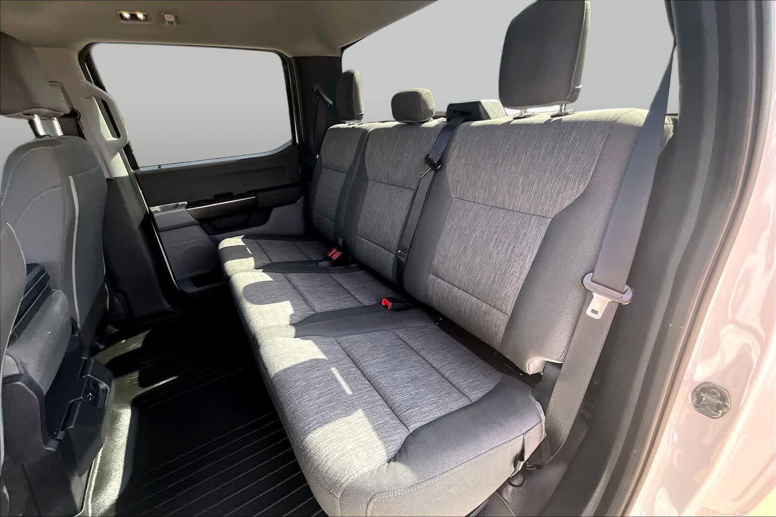 Used 2021 Ford F150 XL w/ Trailer Tow Package RWD image 17