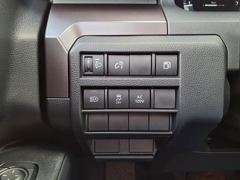 Certified 2025 Toyota 4Runner TRD Off-Road AWD/4WD image 22