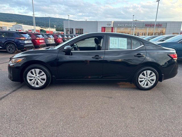 Certified 2025 Nissan Sentra S FWD image 9