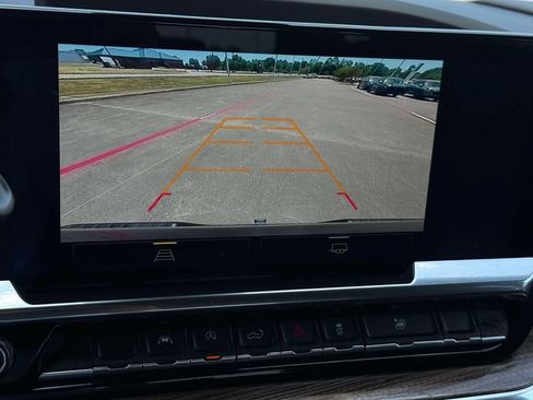 Used 2024 Chevrolet Silverado 1500 LT AWD/4WD image 24