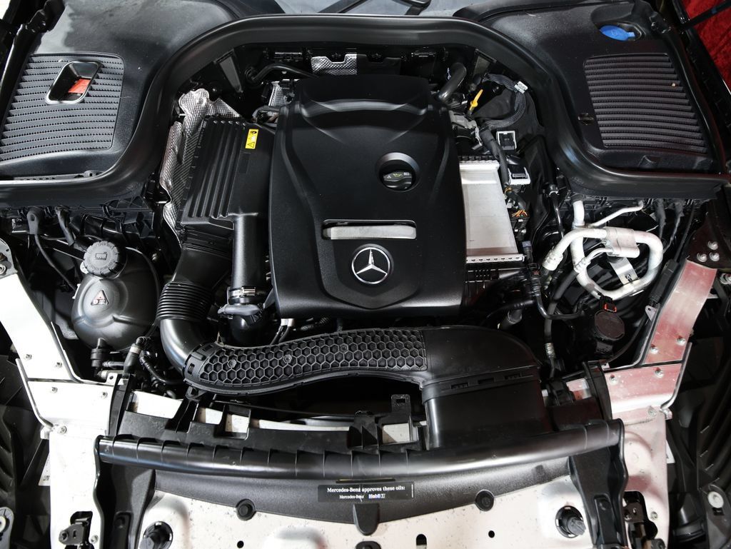 Used 2019 Mercedes-Benz GLC 300 image 25