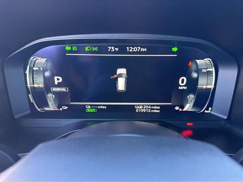 Used 2023 Mitsubishi Outlander SEL image 21