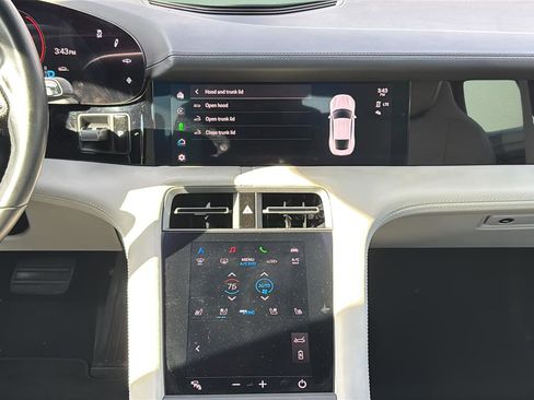 Used 2021 Porsche Taycan 4S image 23