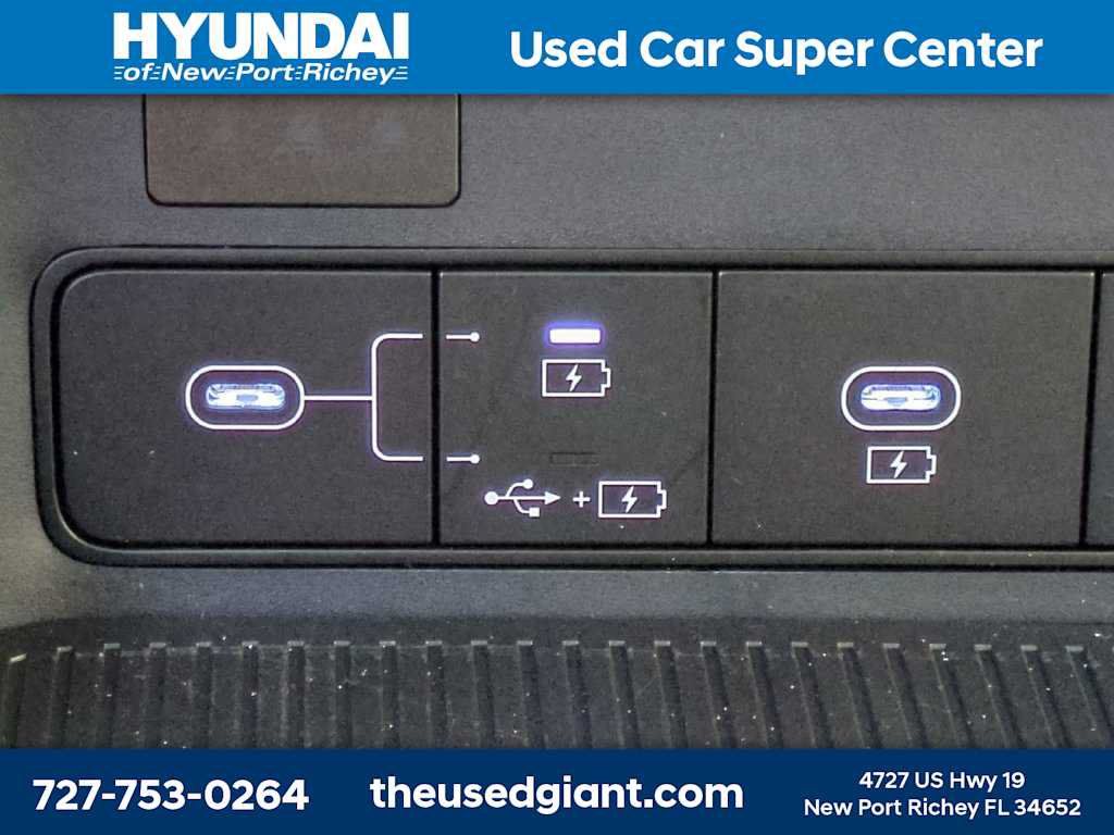 Certified 2025 Hyundai Kona SEL FWD image 23