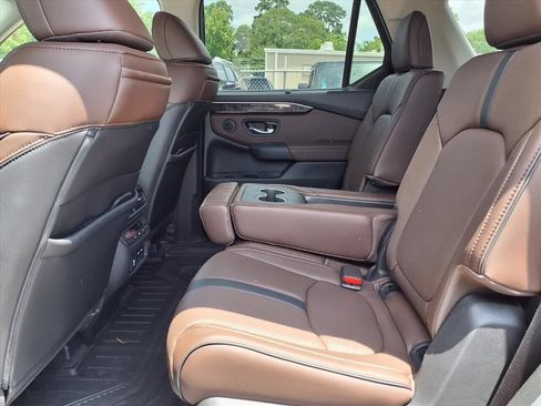 Used 2024 Honda Pilot Elite image 10