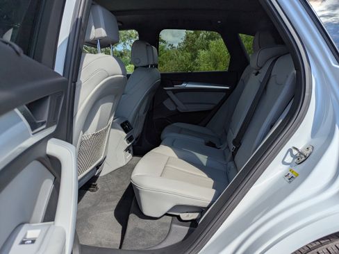 Certified 2025 Audi Q5 Prestige image 21