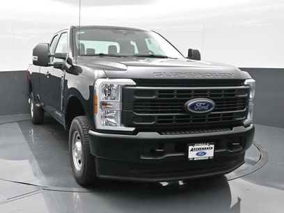New 2025 Ford F250 XL w/ FX4 Off-Road Package
