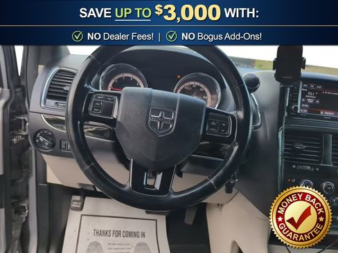 Used 2020 Dodge Grand Caravan SXT image 18